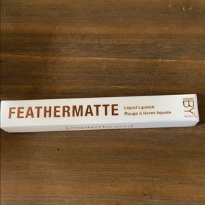 Iby feathermatte liquid lipstick shade flirt